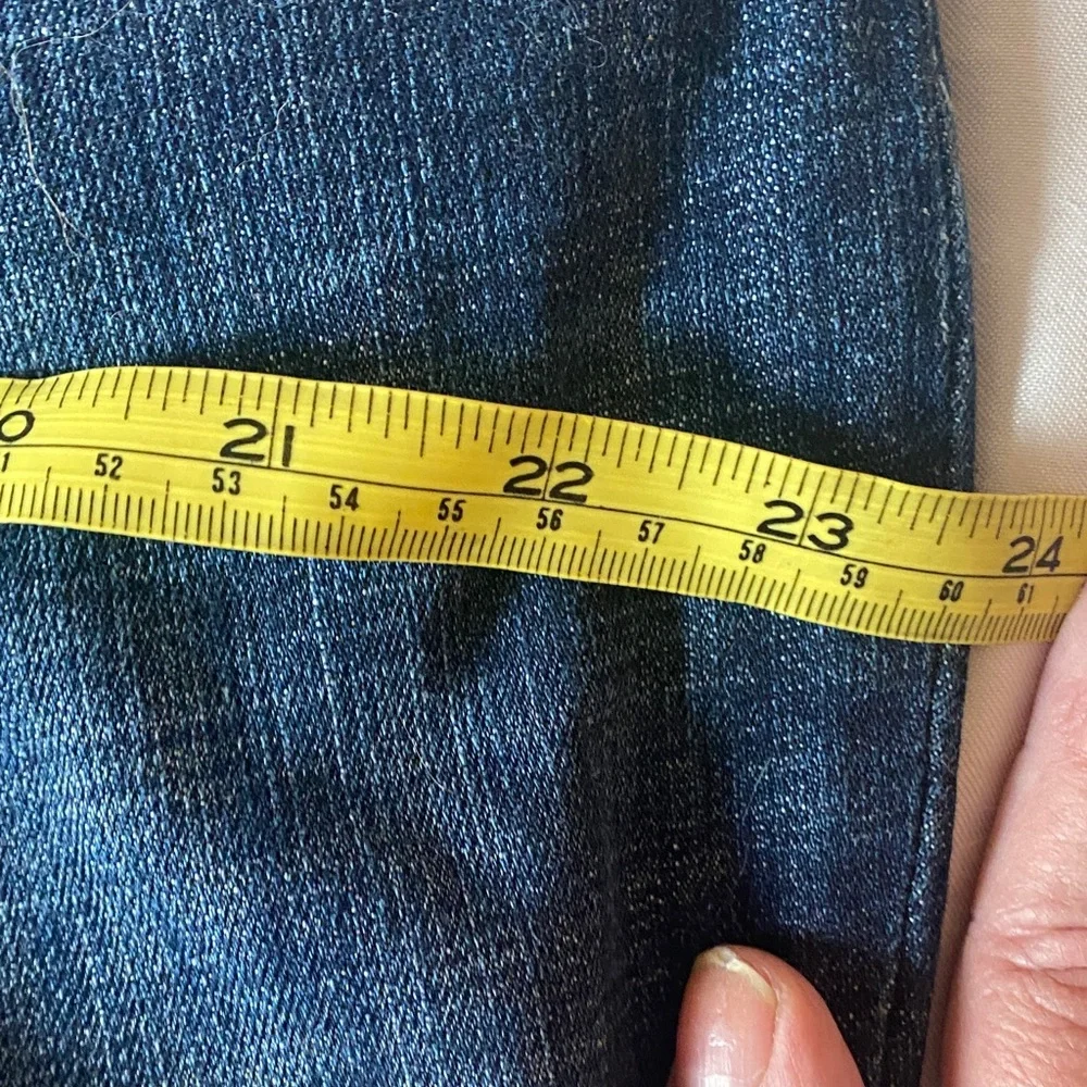 Sale 🌹Laurie Felt Blue Jeans with Pink Floral Embroidery - Picture 14 of 15